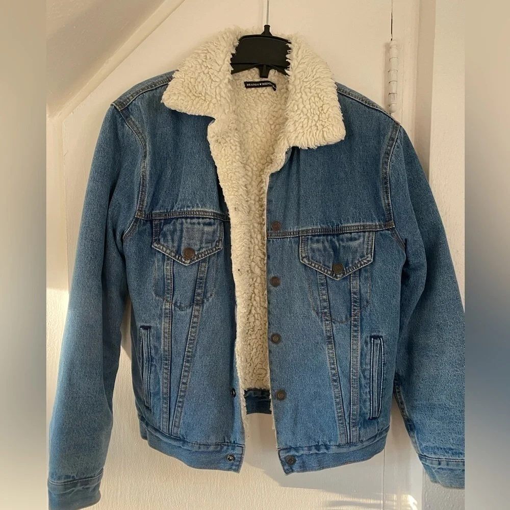 Brandy Melville Denim Jacket Sherpa Lining One Size